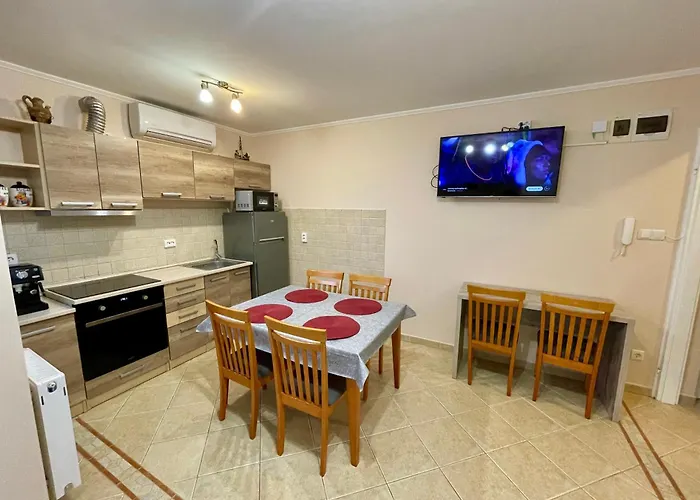 Marta Apartman
